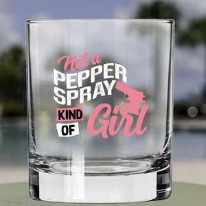 Shots Fired by Lucky Shot USA Americana Collection – Whiskyglas – "PEPPER SPRAY GIRL" (325ml)