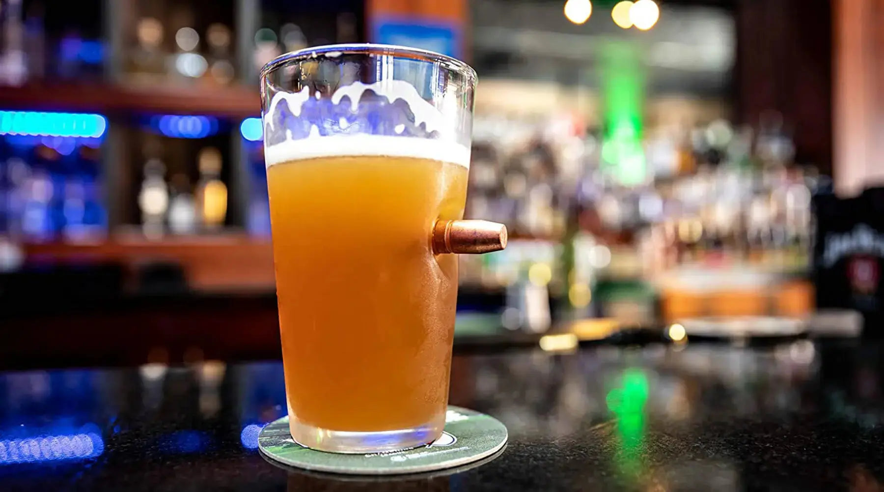 Het verschil tussen en de inhoud van een bier Pint, een bier vaasje en een bier fluitje Shots Fired®