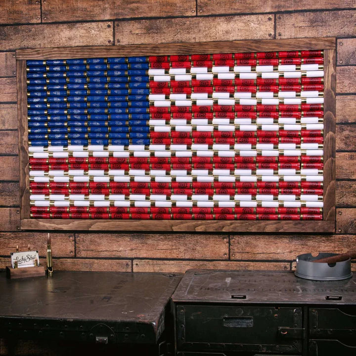 Shots Fired by Lucky Shot USA Lucky Shot USA - Amerikaanse vlag - handgemaakt van shotgun shells (104 cm x 61 cm)