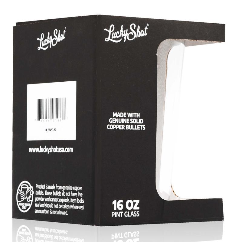 Shots Fired by Lucky Shot USA .50 Cal BMG Bullet Beer Pint - FUBAR gravure - Bierglas (475ml)