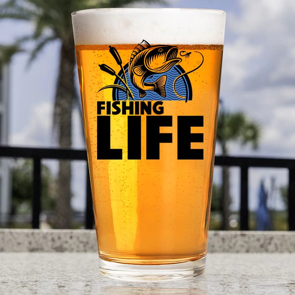 Shots Fired by Lucky Shot USA Americana Collection Bierglazen – Bierglas (Pint) – "Fishing Life Jumping Fish" – (475ml)