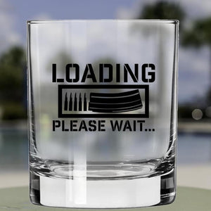 Shots Fired by Lucky Shot USA Americana Collection – Whiskyglas – "LOADING PLEASE WAIT" (325ml)